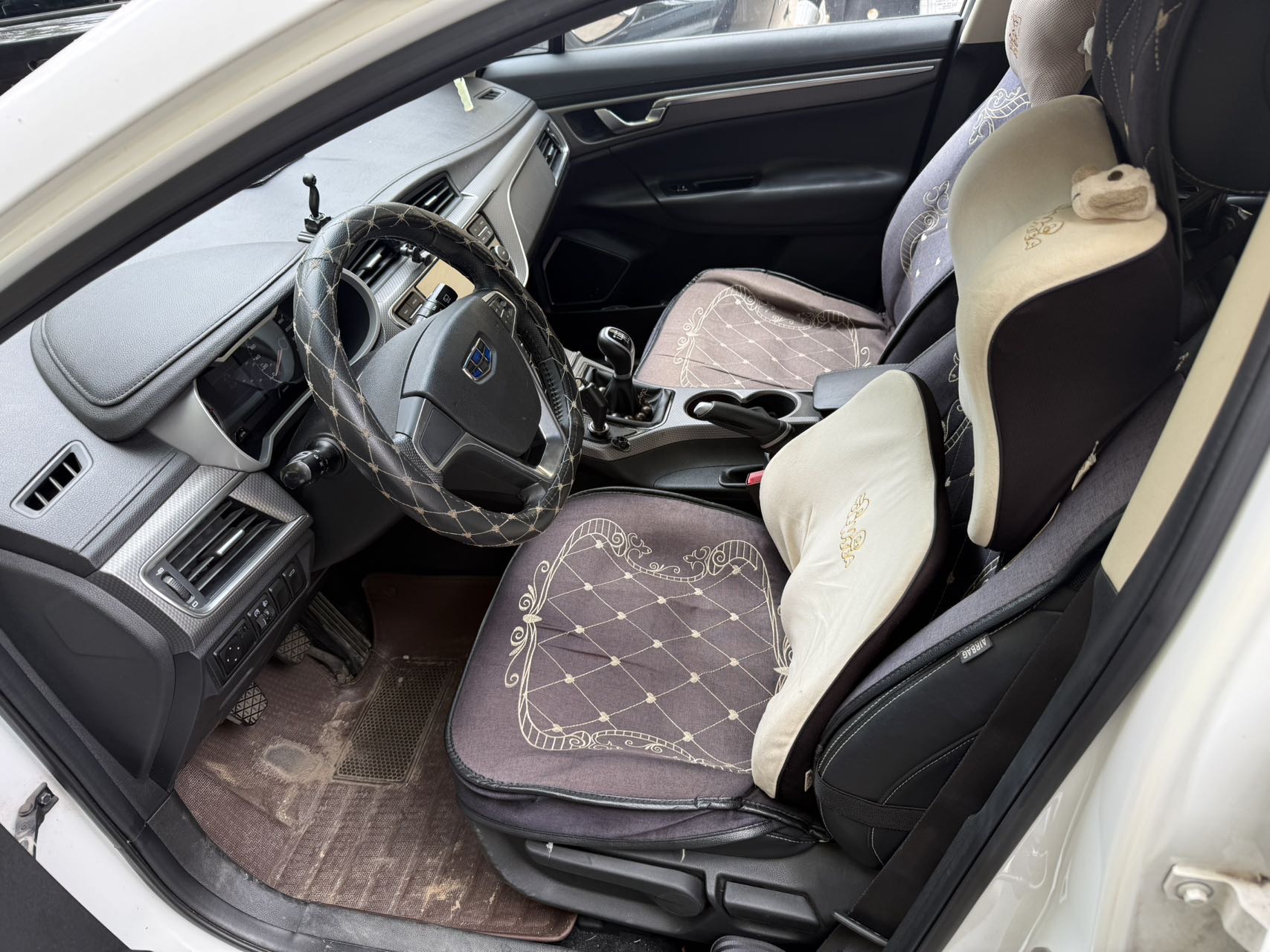 GEELY Emgrand GS 2017 immagine di auto #3