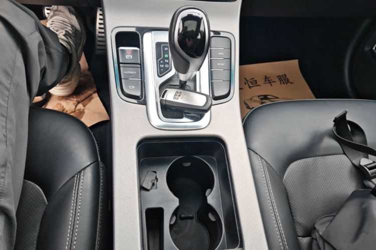 GEELY Emgrand GS 2018 #14 GEELY Emgrand GS 2018 car image #14