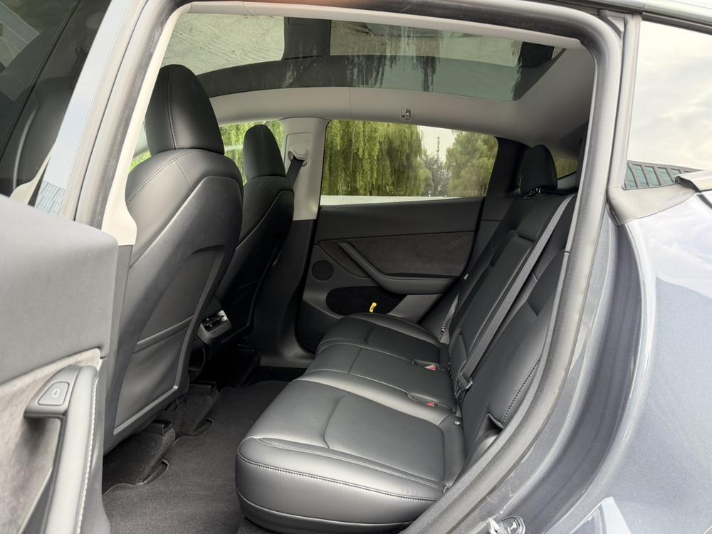 Tesla Model Y 2022 #21 Tesla Model Y 2022 car image #21