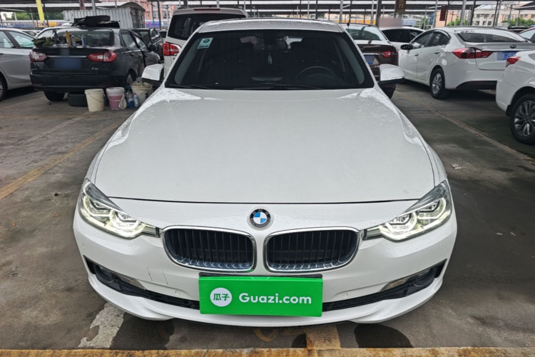 BMW 3 Series 2017 #3 BMW 3 Series 2017 car image #3