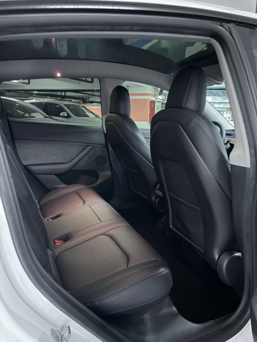 Tesla Model Y 2022 car image #5