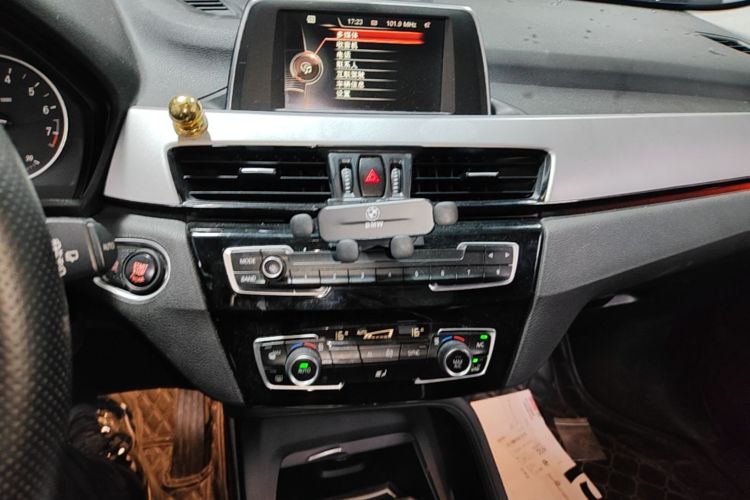 BMW X1 2016 #13 BMW X1 2016 car image #13