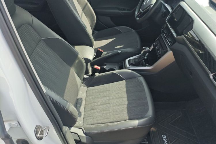 Volkswagen T-Cross 2021 изображение автомобиля #24