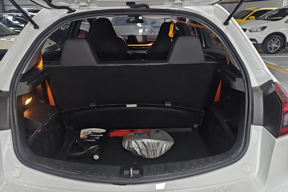 Livan X3 PRO 2023 #17 Livan X3 PRO 2023 car image #17