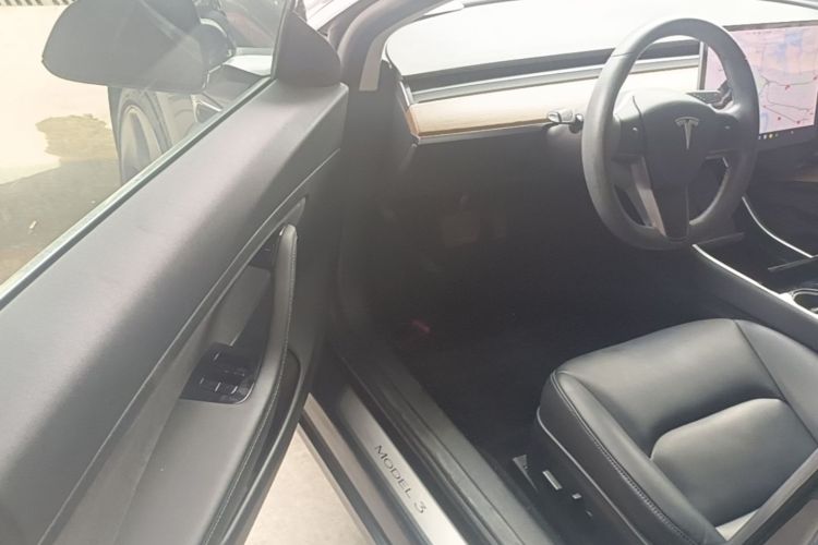 Tesla Model 3 2020 #16 Tesla Model 3 2020 car image #16