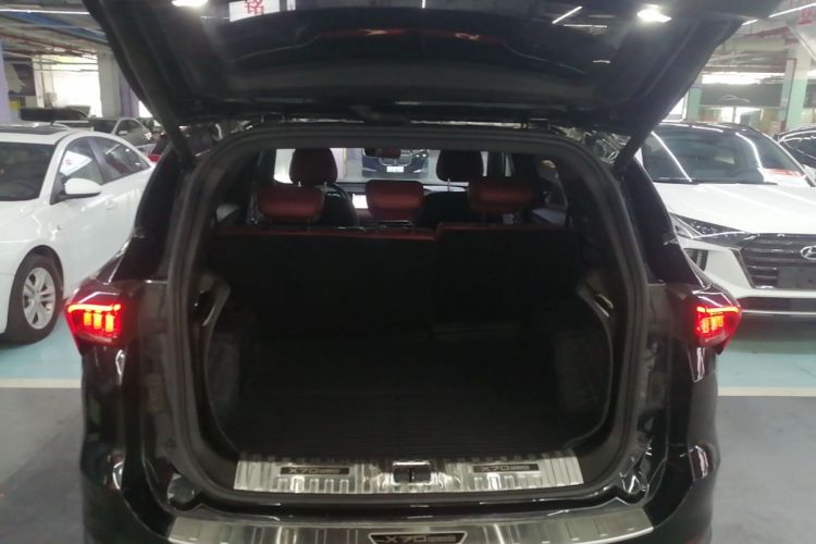 Jetour X70 PLUS 2023 car image #19