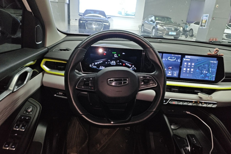 GEELY Coolray 2023 #11 GEELY Coolray 2023 car image #11