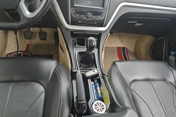 GEELY Emgrand 2016 #14 GEELY Emgrand 2016 car image #14