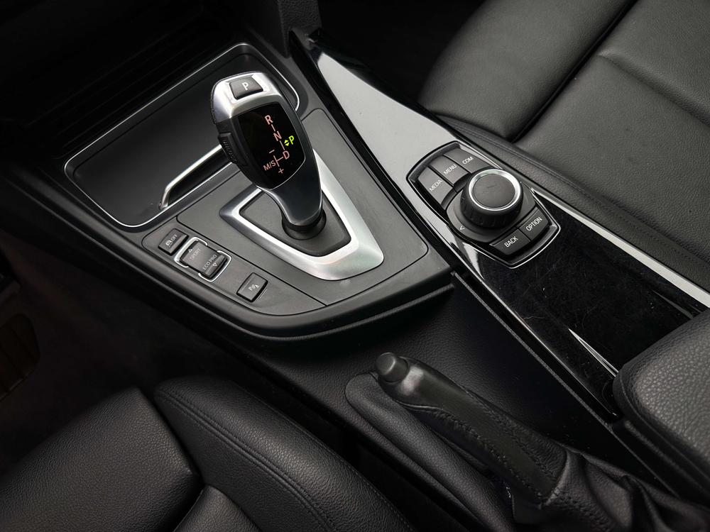 BMW 3 Series GT 2018 #19 BMW 3 Series GT 2018 immagine di auto #19