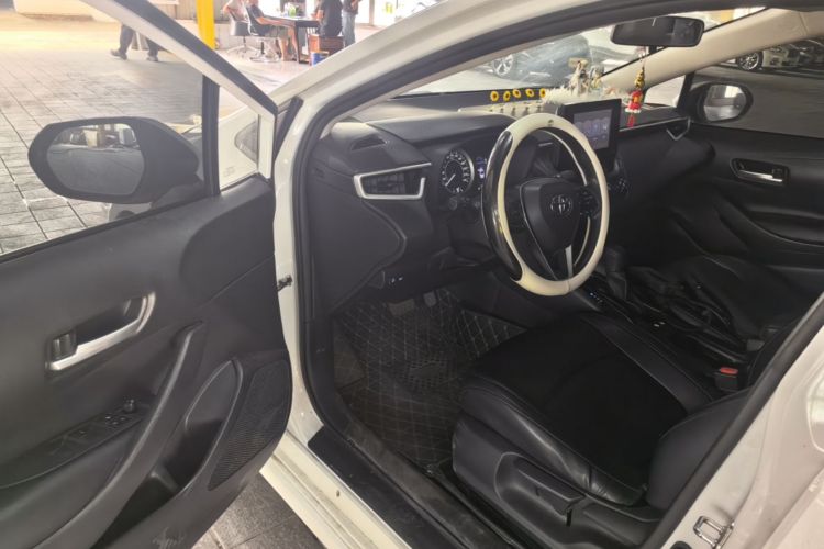 Toyota Corolla 2020 car image #16