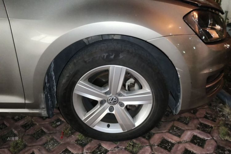 Volkswagen Golf 2017 car image #9