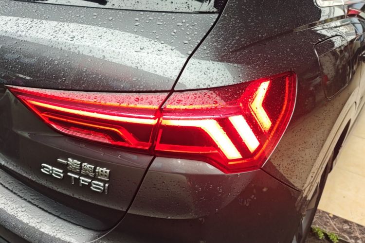 Audi Q3 2021 #6 Audi Q3 2021 car image #6