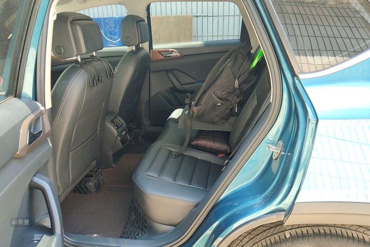 Volkswagen Tharu 2020 car image #19