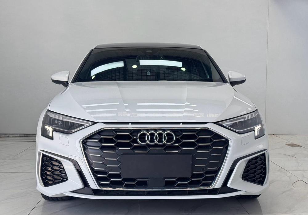 Audi A3 2021 immagine di auto #2