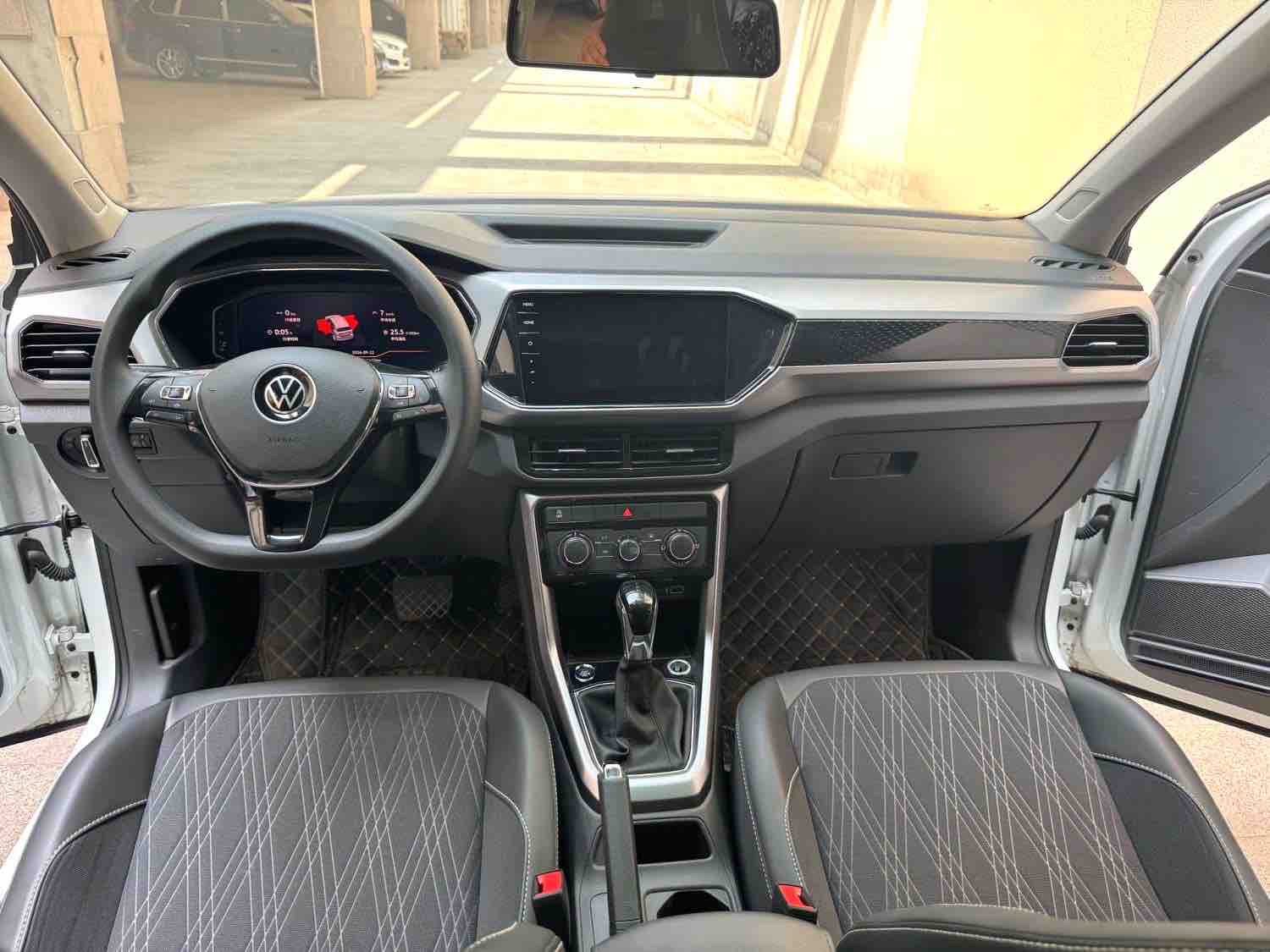 Volkswagen T-Cross 2023 #7 Volkswagen T-Cross 2023 immagine di auto #7
