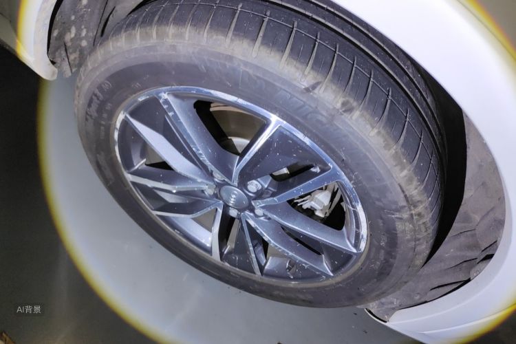 Audi Q3 2019 car image #9