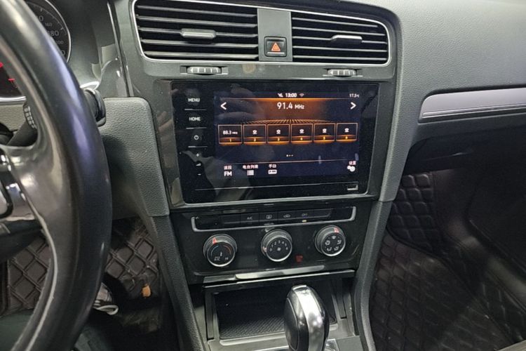Volkswagen Golf 2020 #13 Volkswagen Golf 2020 изображение автомобиля #13