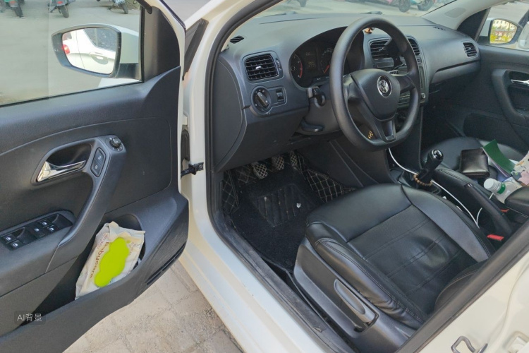 Volkswagen Polo 2018 car image #18