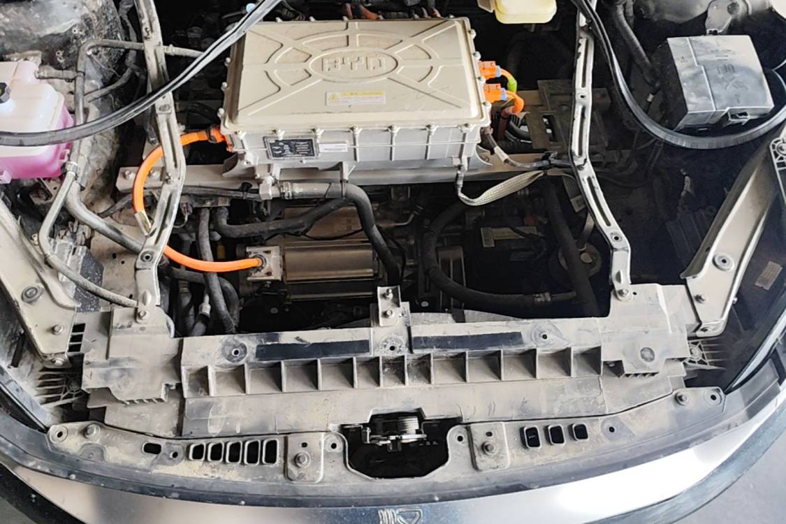 BYD Han 2025 imagem de carro #10