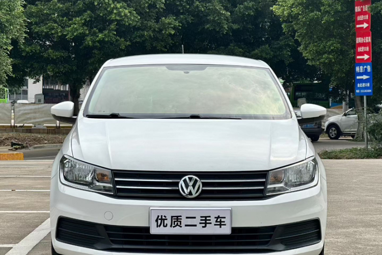 Volkswagen Santana 2016 car image #3