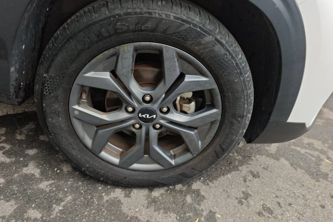 Kia Seltos 2023 صورة سيارة #9