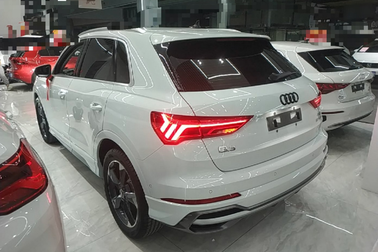 Audi Q3 2023 #5 Audi Q3 2023 car image #5