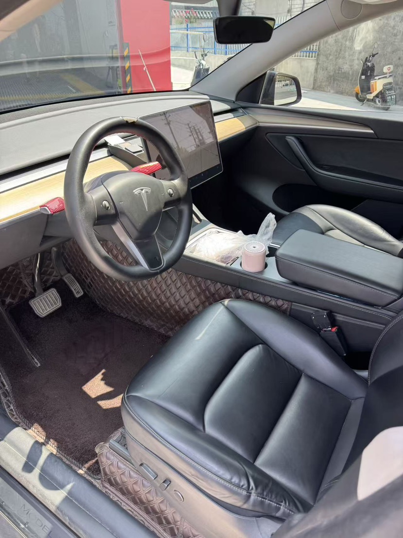 Tesla Model Y 2022 car image #4