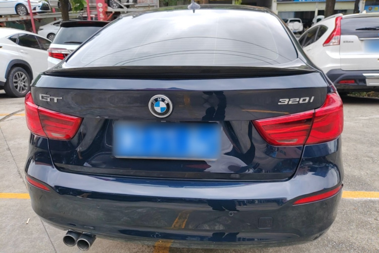 BMW 3 Series GT 2019 imagem de carro #6