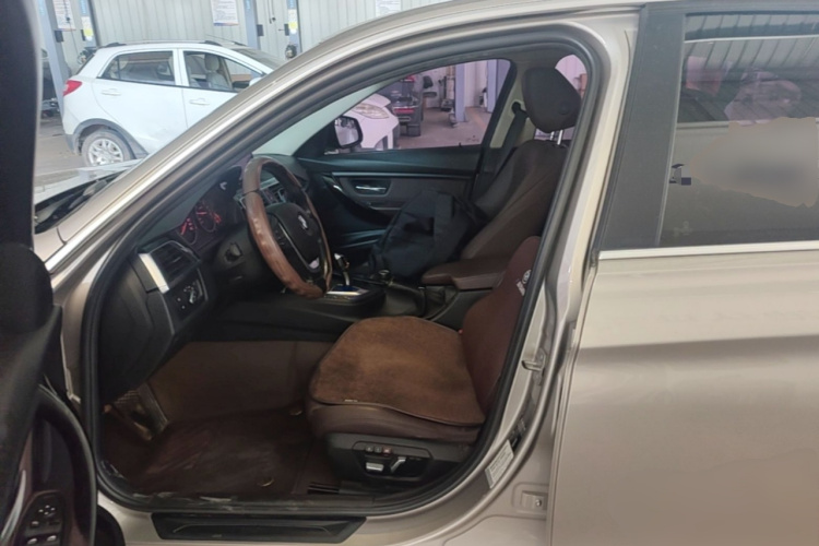 BMW 3 Series 2018 #15 BMW 3 Series 2018 image de voiture #15