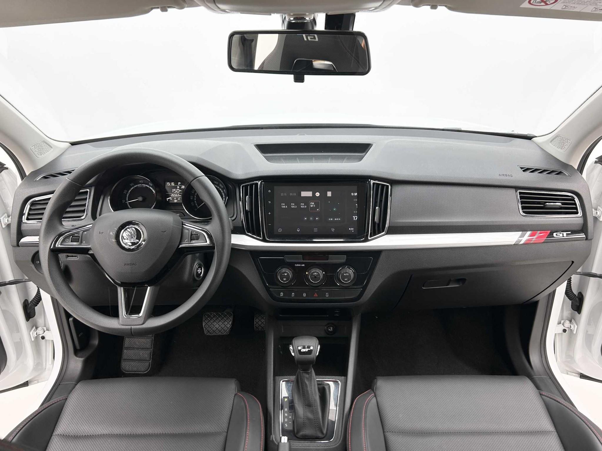 Skoda Kamiq 2024 immagine di auto #6