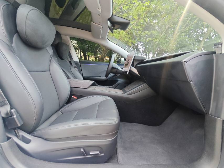 Tesla Model 3 2025 car image #11