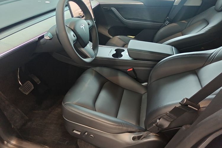 Tesla Model Y 2024 #15 Tesla Model Y 2024 car image #15