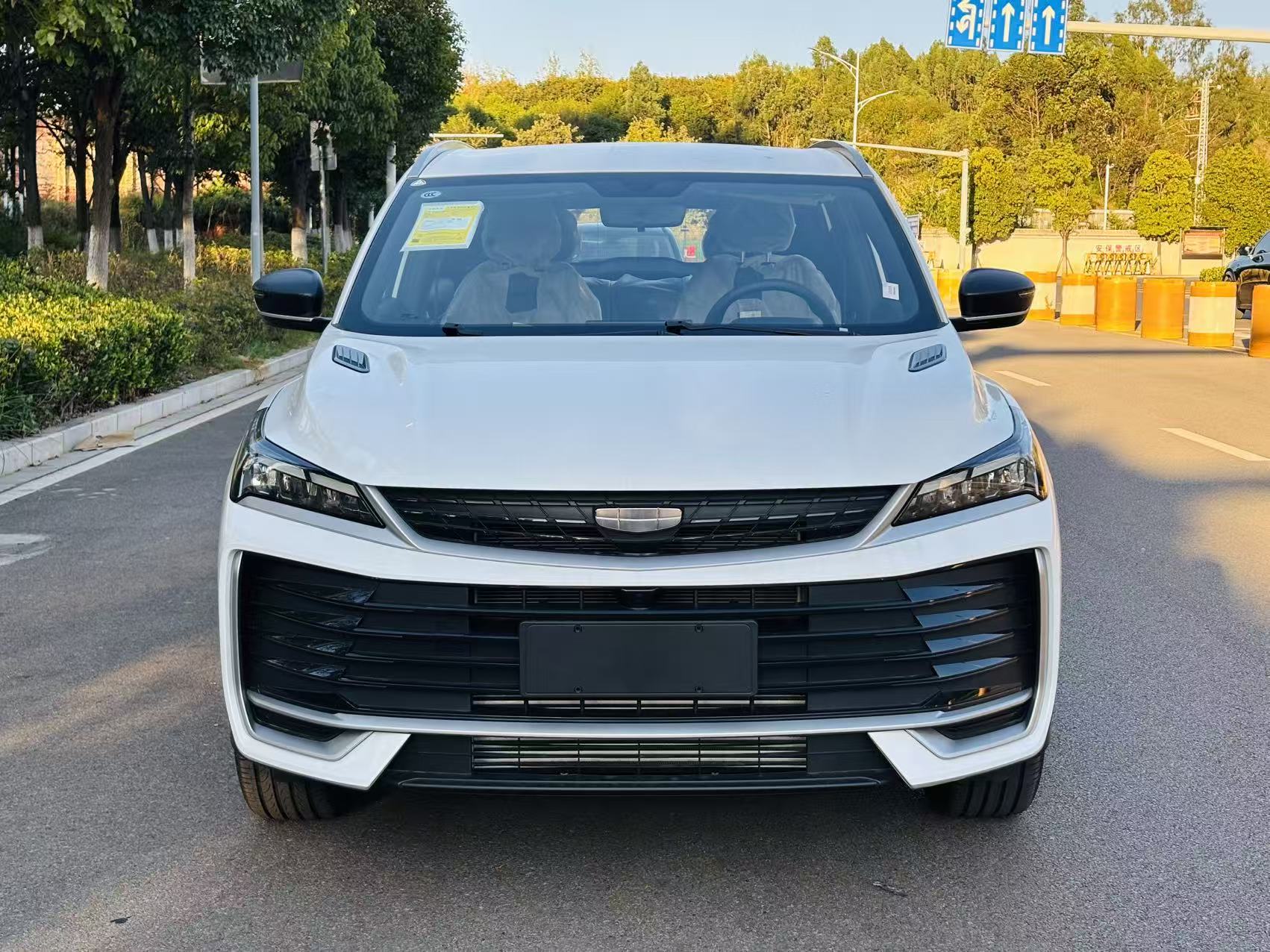 GEELY Coolray 2026 #3 GEELY Coolray 2026 image de voiture #3