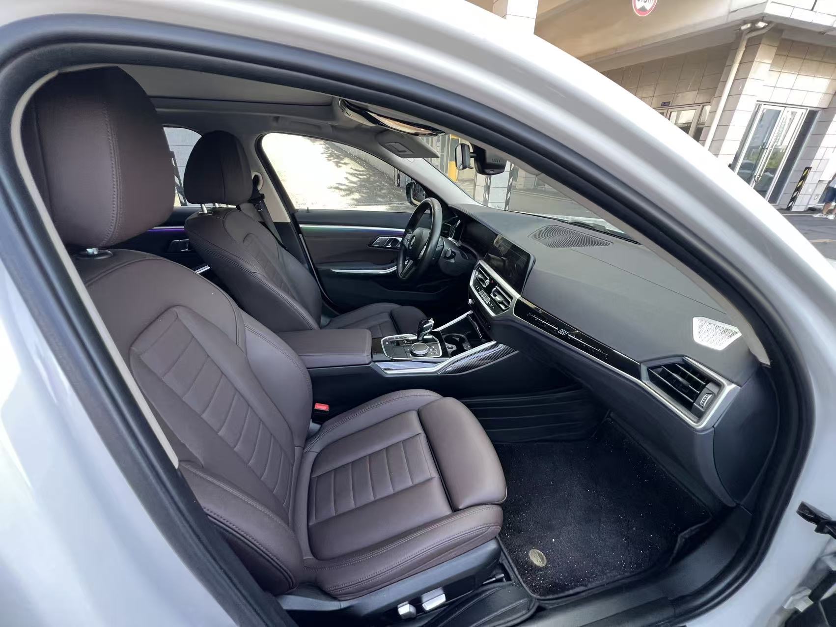 BMW 3 Series 2020 car image #6
