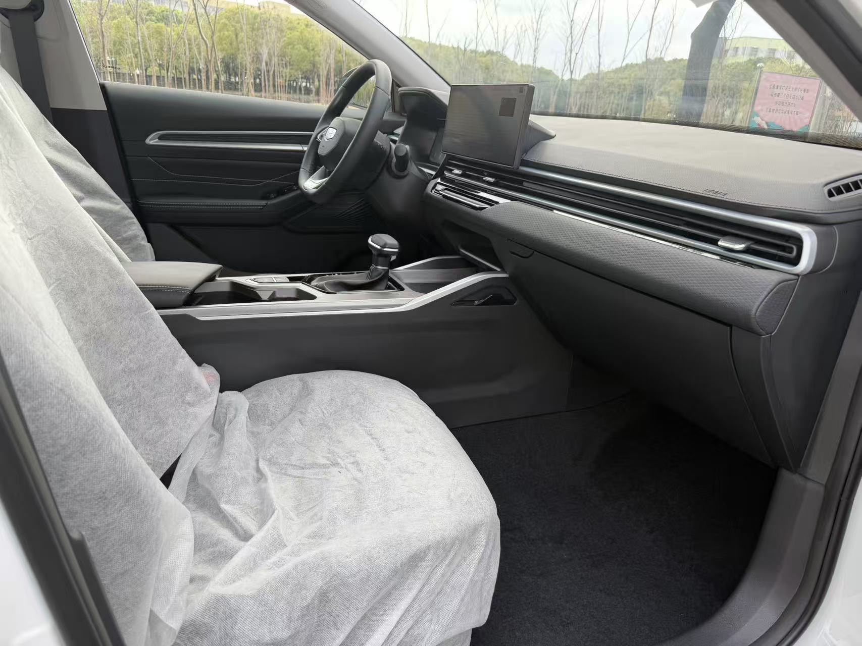 GEELY Emgrand 2026 car image #10