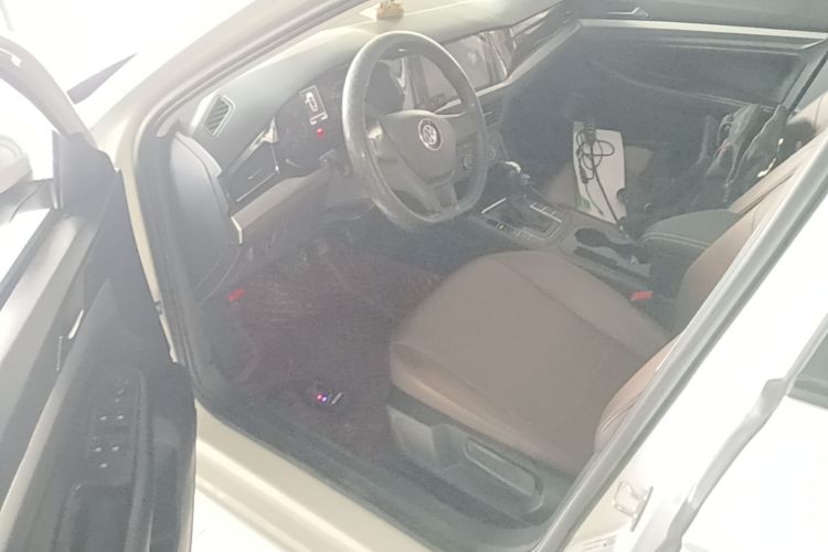Volkswagen Bora 2019 car image #16