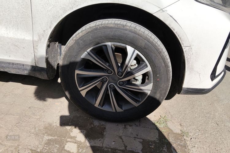 GEELY Vision X6 2022 immagine di auto #9