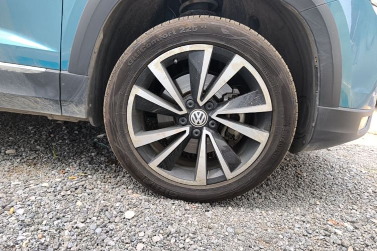Volkswagen Tharu 2020 car image #9