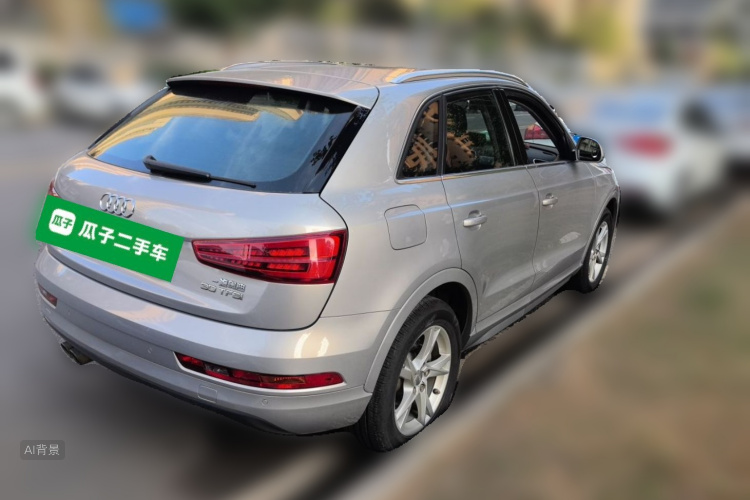 Audi Q3 2019 car image #7