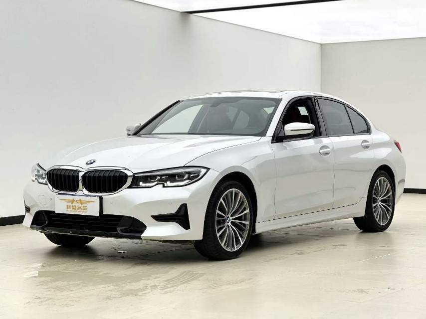 BMW 3 Series 2022 #2 BMW 3 Series 2022 car image #2