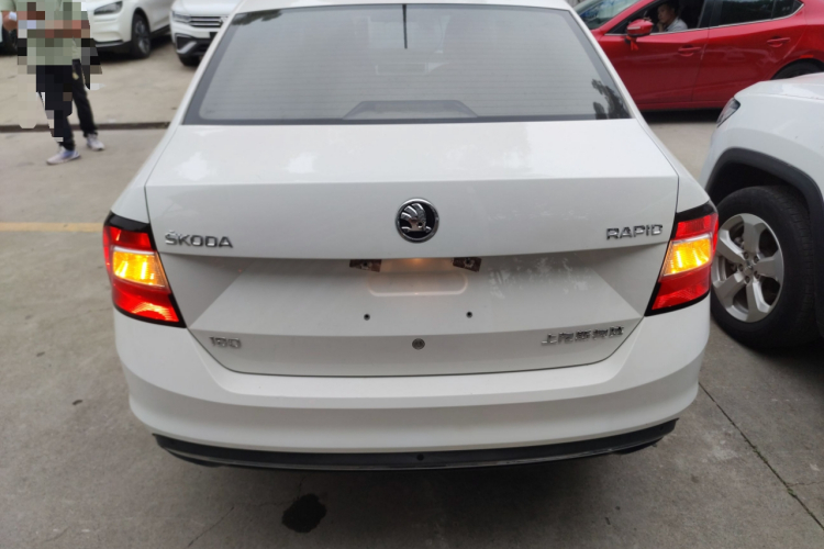 Skoda Rapid 2018 #6 Skoda Rapid 2018 image de voiture #6