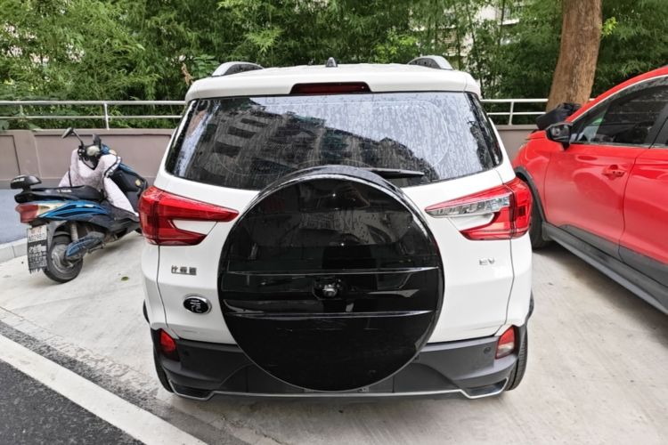BYD Yuan New Energy 2019 immagine di auto #4