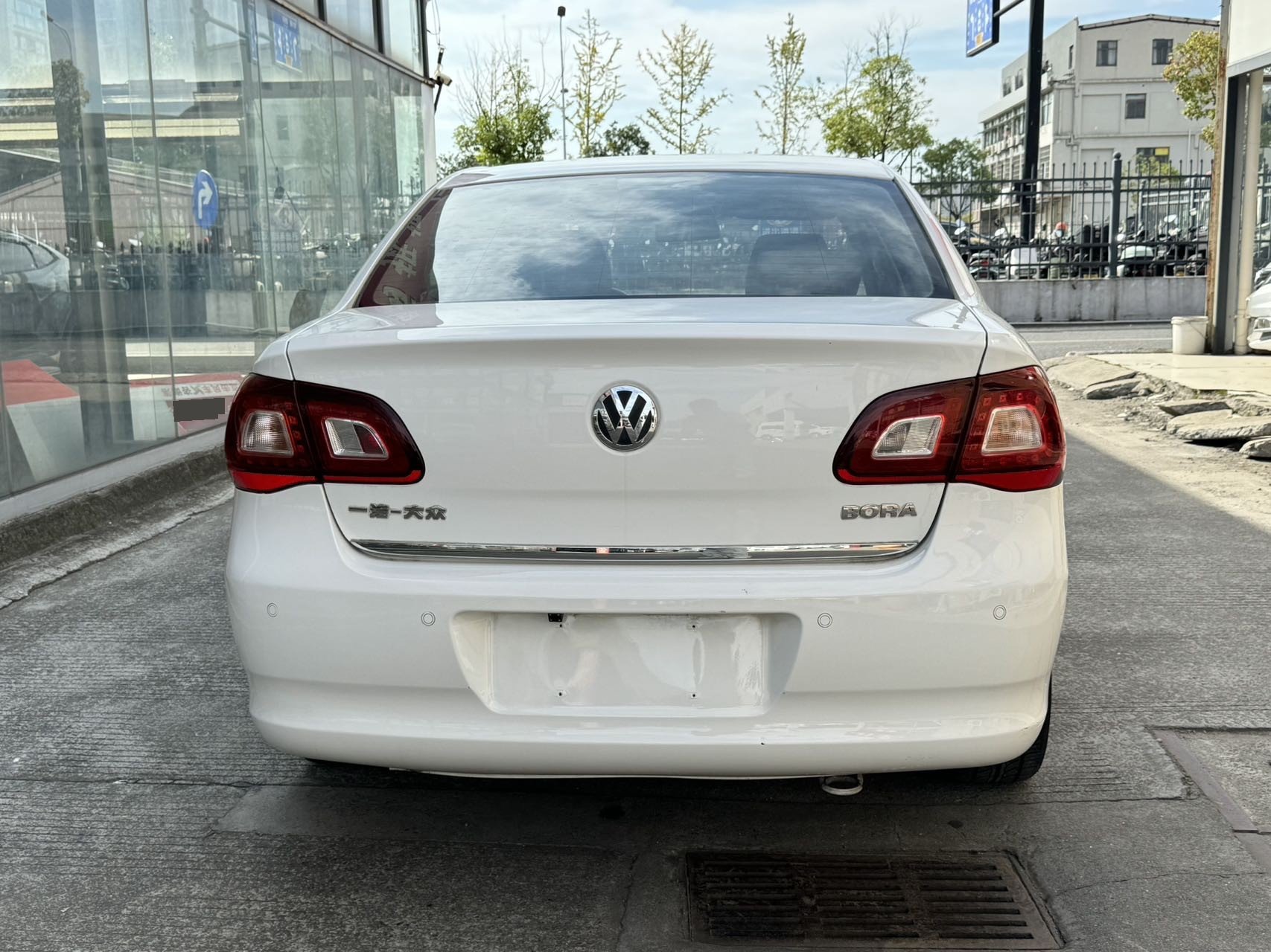 Volkswagen Bora 2012 car image #8