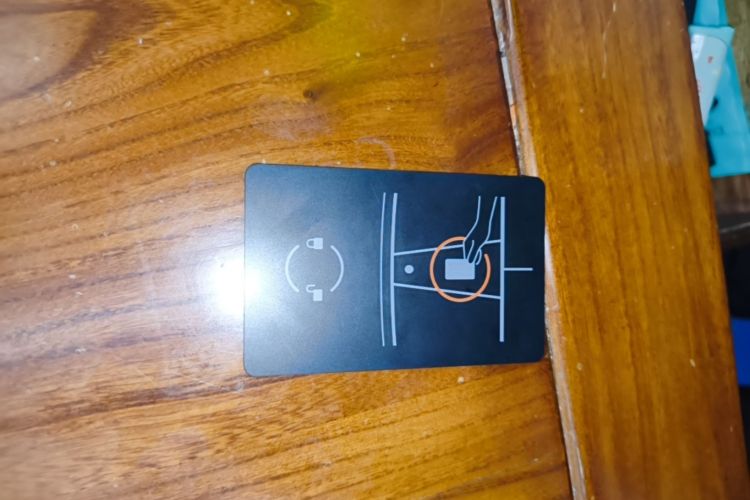 Tesla Model 3 2020 car image #9