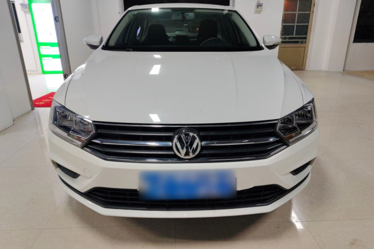 Volkswagen Bora 2023 car image #3