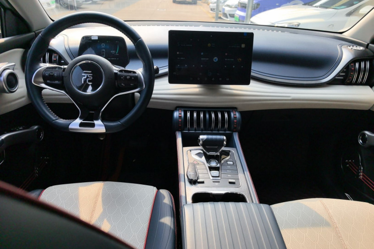 BYD Yuan Plus 2022 صورة سيارة #11