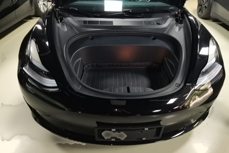 Tesla Model 3 2023 immagine di auto #20