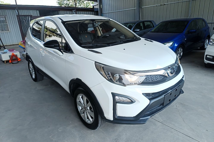 BYD Yuan 2018 #4 BYD Yuan 2018 car image #4