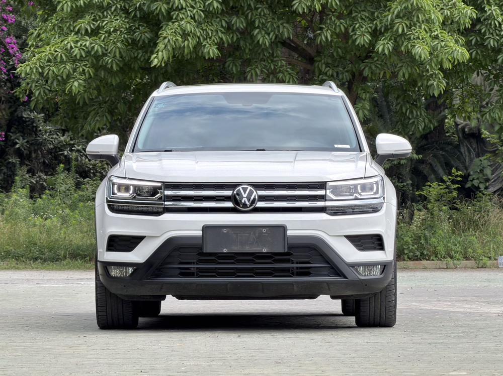 Volkswagen Tharu 2022 car image #2