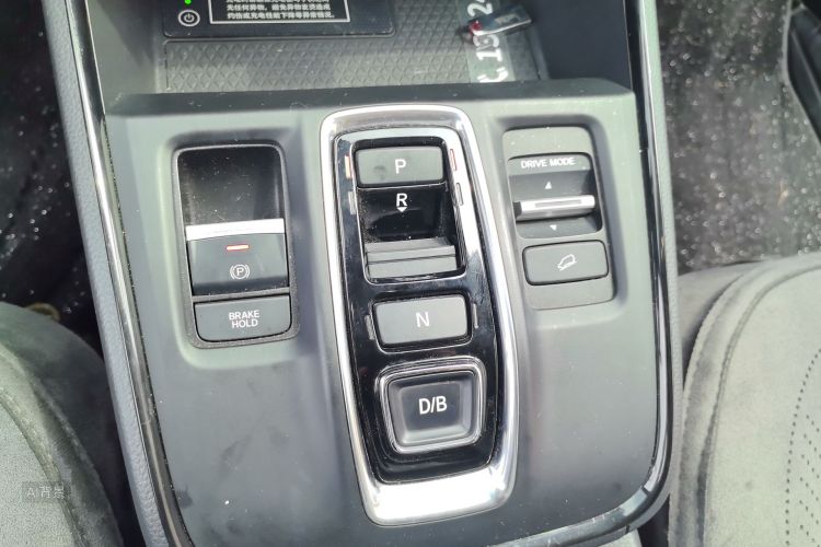 Honda CR-V 2025 car image #16
